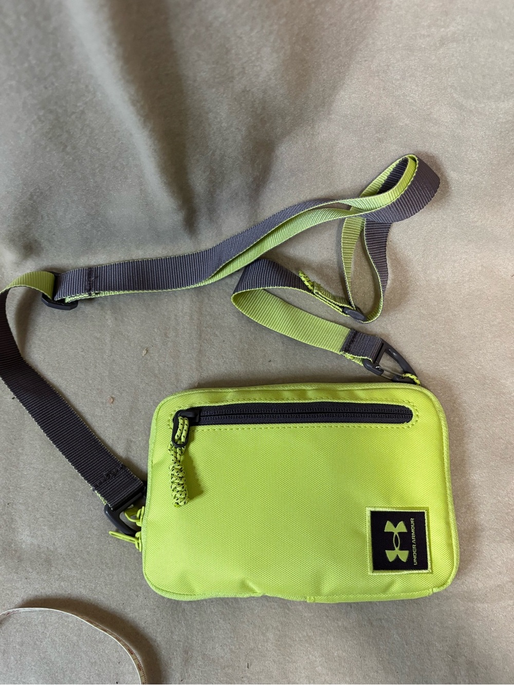 Under Armour Neon Lime Crossbody Organizer Pouch W/ Coin Pouch VGUC
